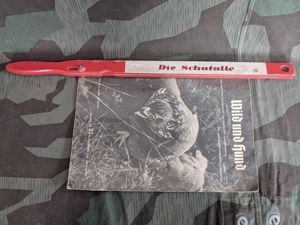 Die Schatulle Newspaper Stick and Magazine D.R.G.M.