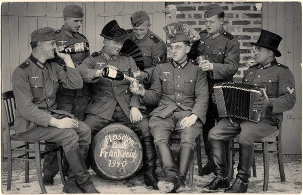 Collapsible Top Hat in Box — image 18