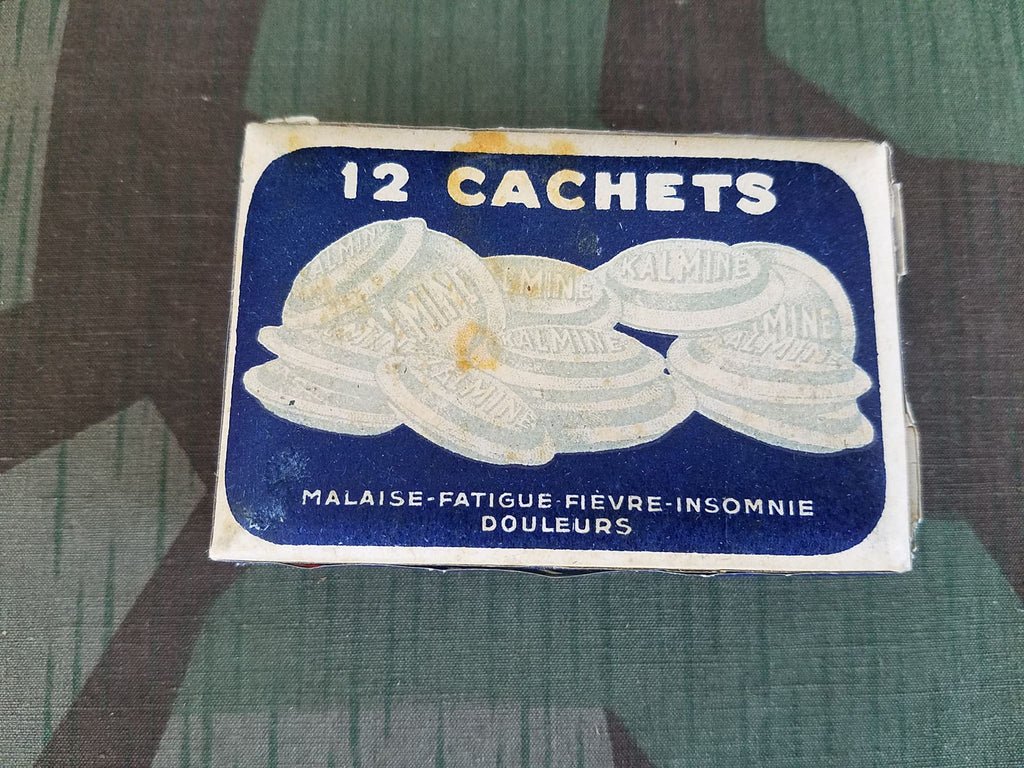 French Kalmine Pill Box with Contents — image 2