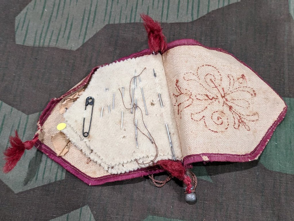 Fancy Nadeln Sewing Needle Holder — image 5