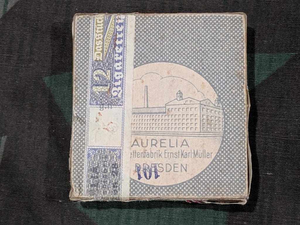 Sultan Cardboard Cigarette Box — image 4