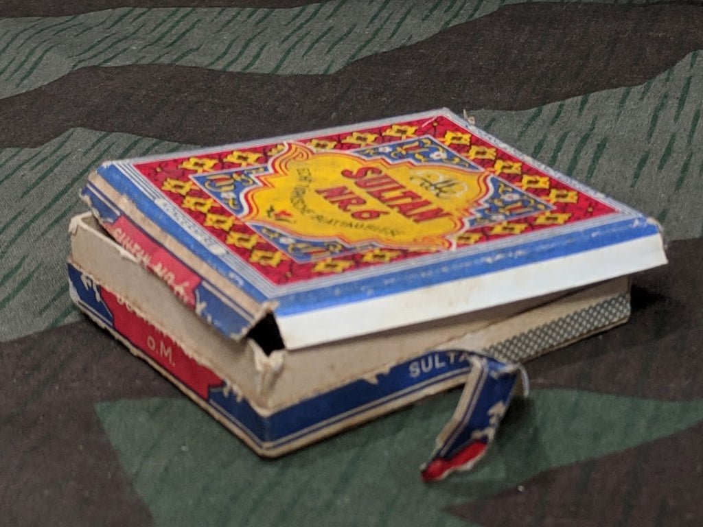 Sultan Cardboard Cigarette Box — image 7