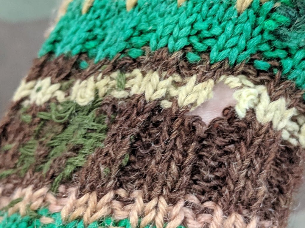 Brown Green and Cream Colored Mittens — image 9