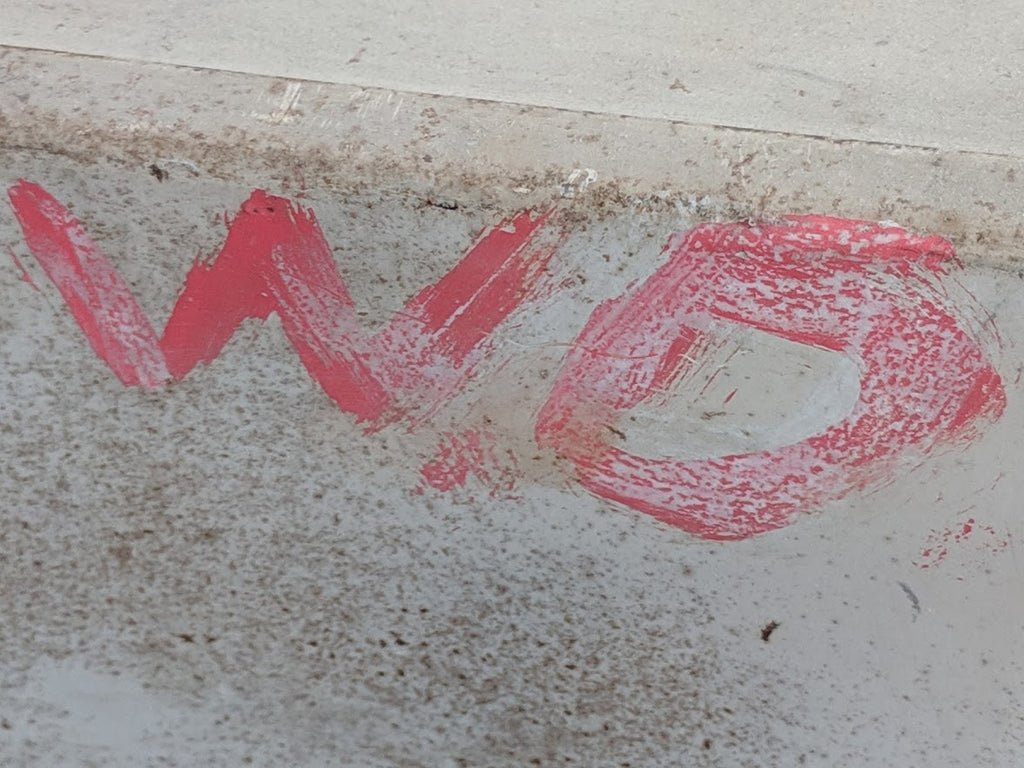 Luftschutz Apotheke Medicine Cabinet — image 12