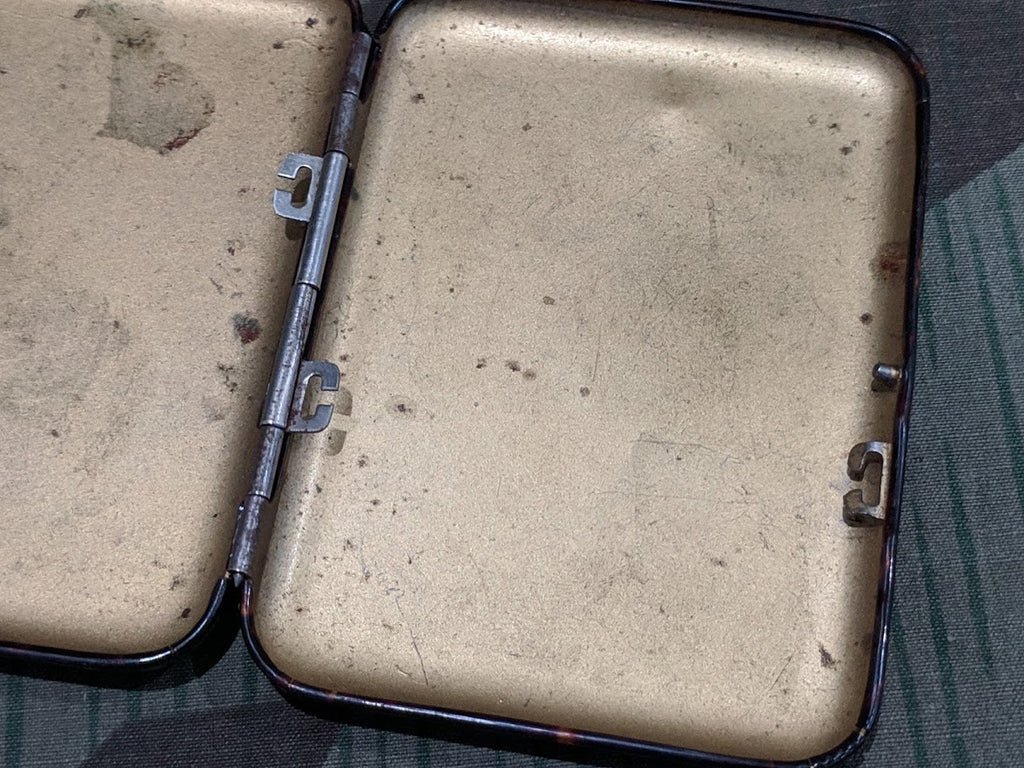 Small Celluloid Cigarette Case — image 4