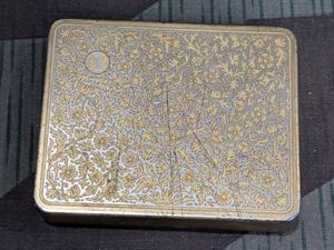 Fancy Reemtsma Cigarette Tin