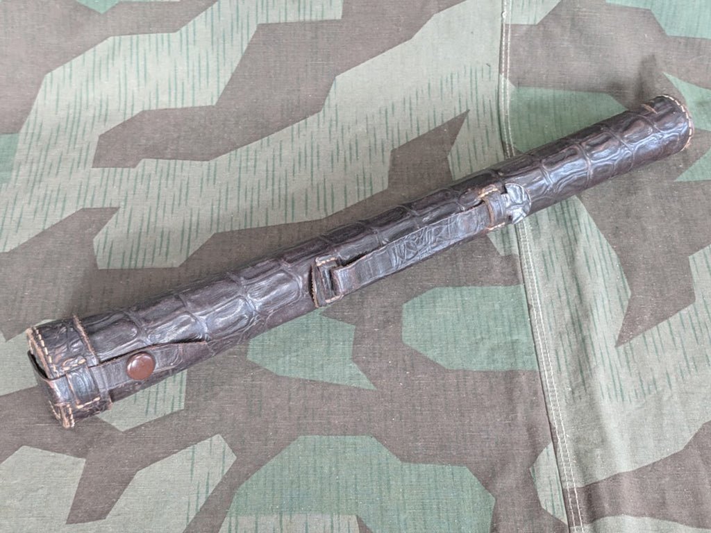 Period ROTÜ Camera Tripod — image 2