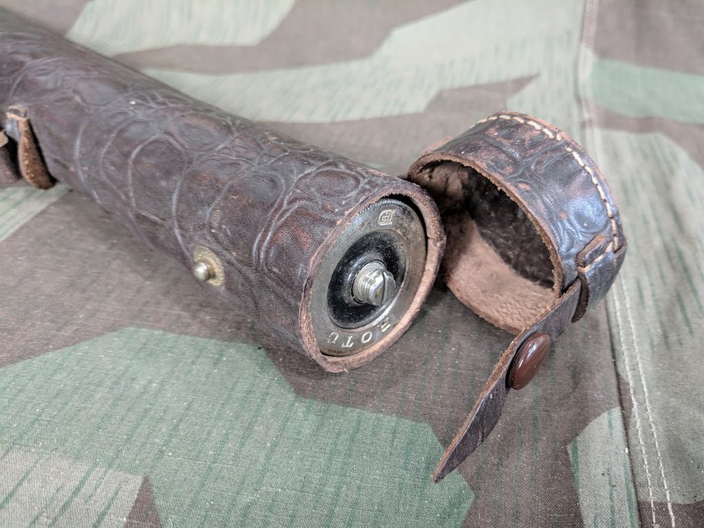 Period ROTÜ Camera Tripod — image 8