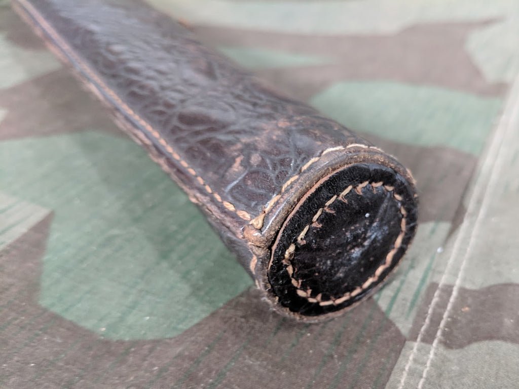 Period ROTÜ Camera Tripod — image 9