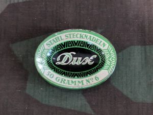 Dux Sewing Pin Tin