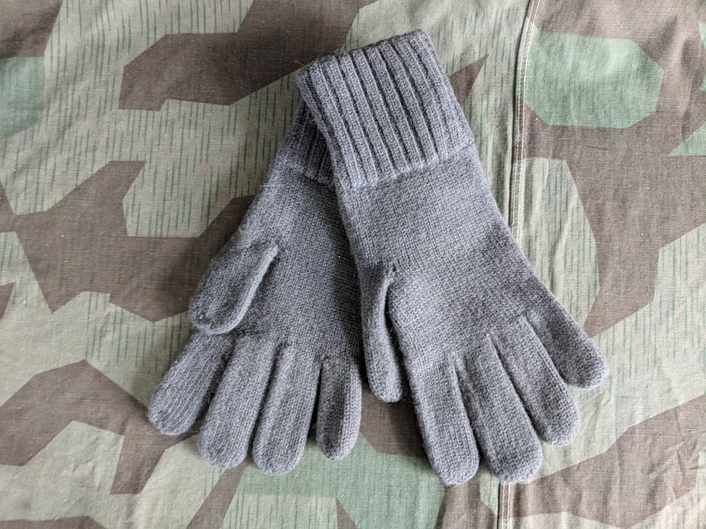 German Size 1 & 2 Gloves — image 2