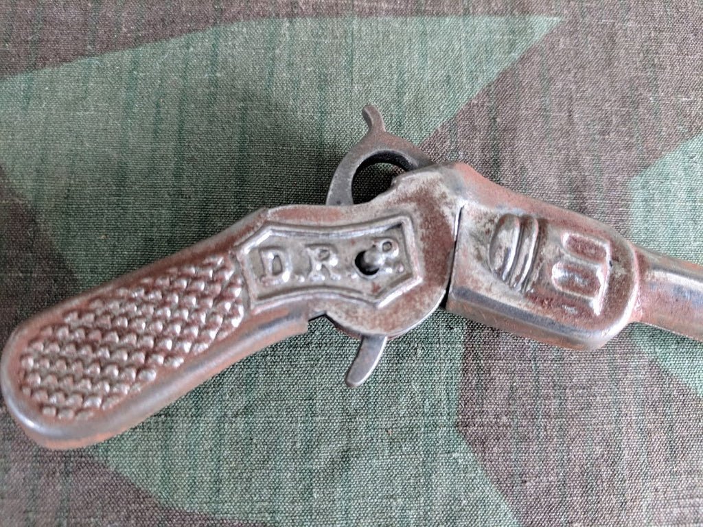 Hera D.R.P. Cap Gun Toy — image 3