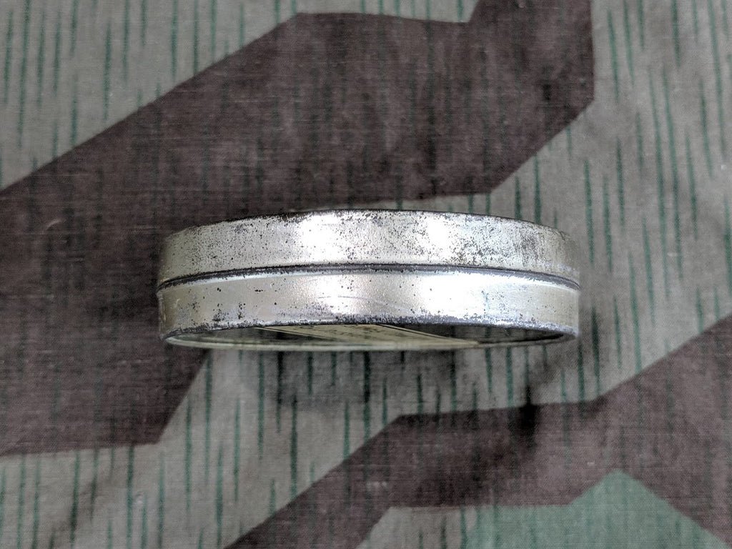 Isla Moos Cough and Sore Throat Tin — image 3