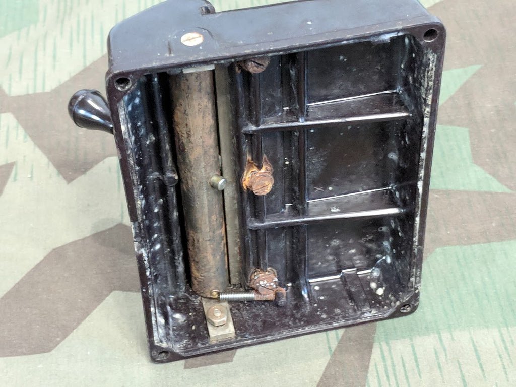 Alresa Bakelite Cutter — image 3