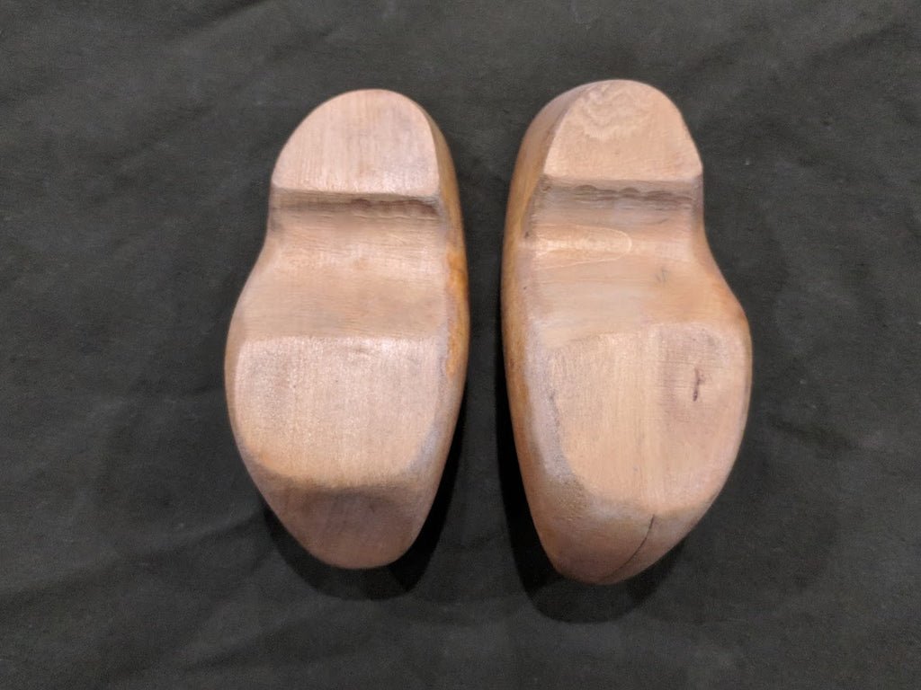 Souvenir De Belgique Wooden Shoes with Allied Flags — image 6