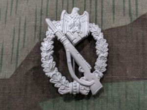 Repro Infantry Assault Badge in Silver