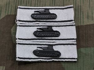 Repro Tank Destruction Badge in Silver