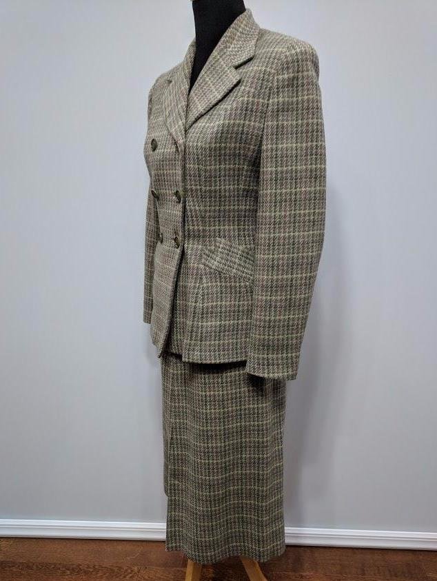 Green Plaid Wool Skirt Suit(B-37' W- 29' H-38') — image 5