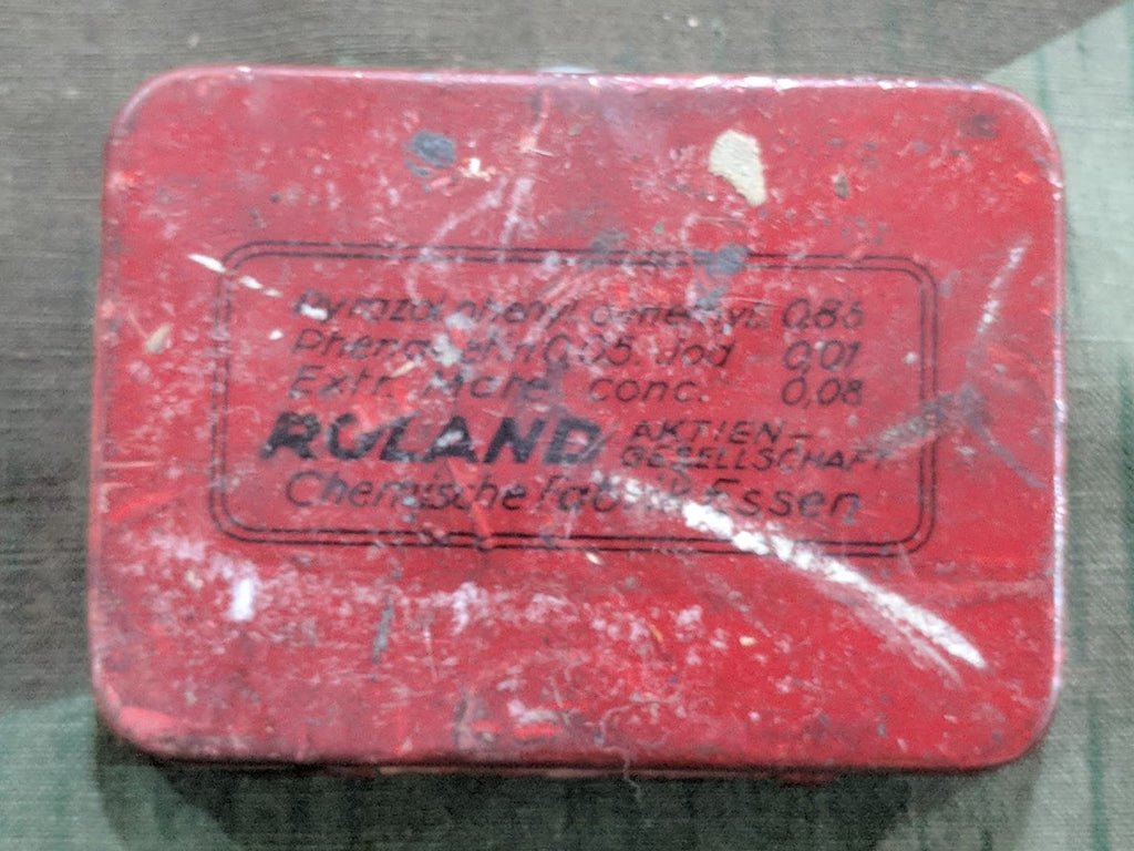 Alaidol Pill Tin for Pain Medicine — image 2