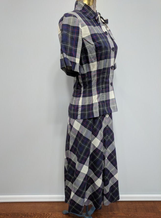 Plaid Outfit: Blouse and Skirt(B-35' W-24' H-36') — image 3