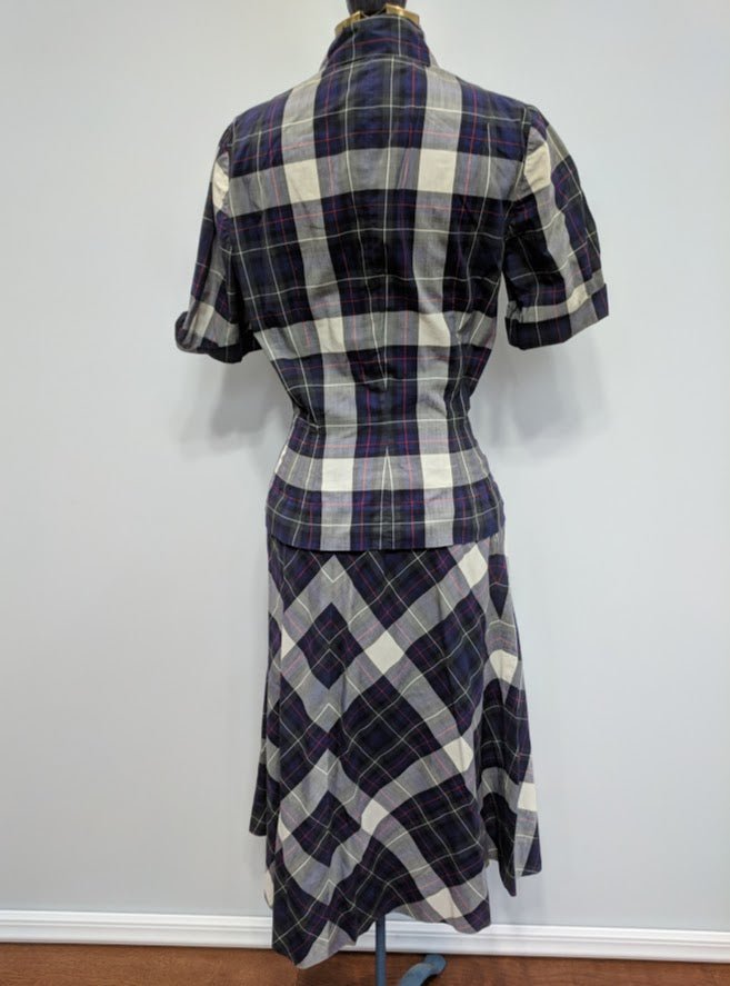Plaid Outfit: Blouse and Skirt(B-35' W-24' H-36') — image 4