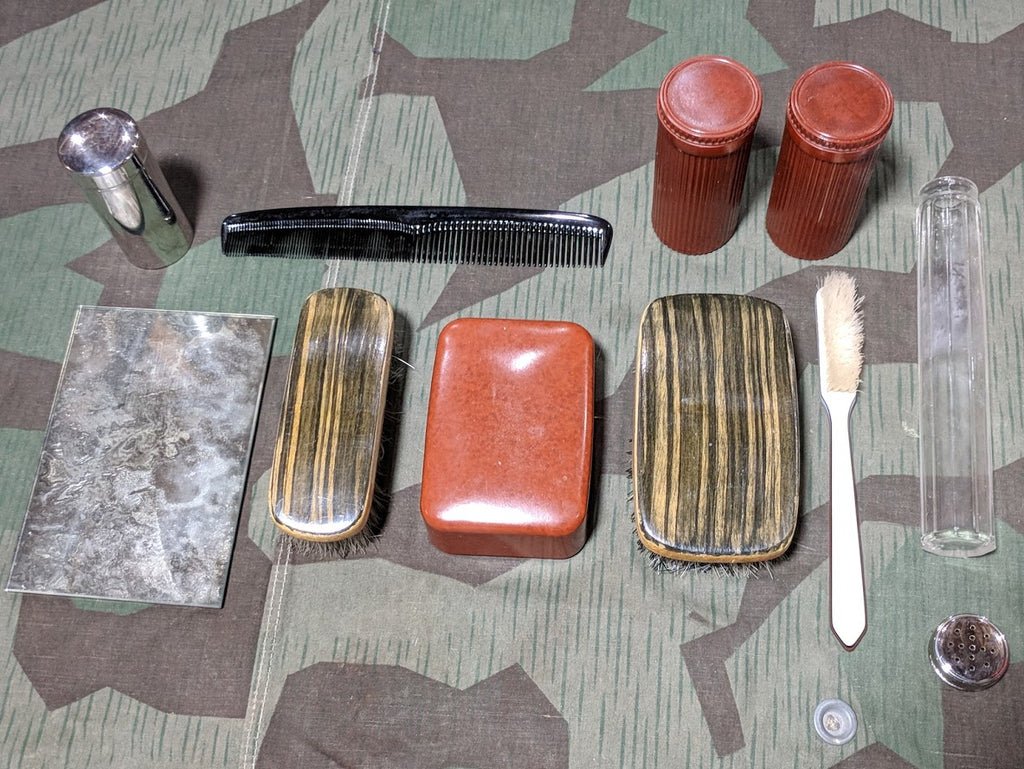 German Complete Travel Hygiene / Shaving Kit — image 3