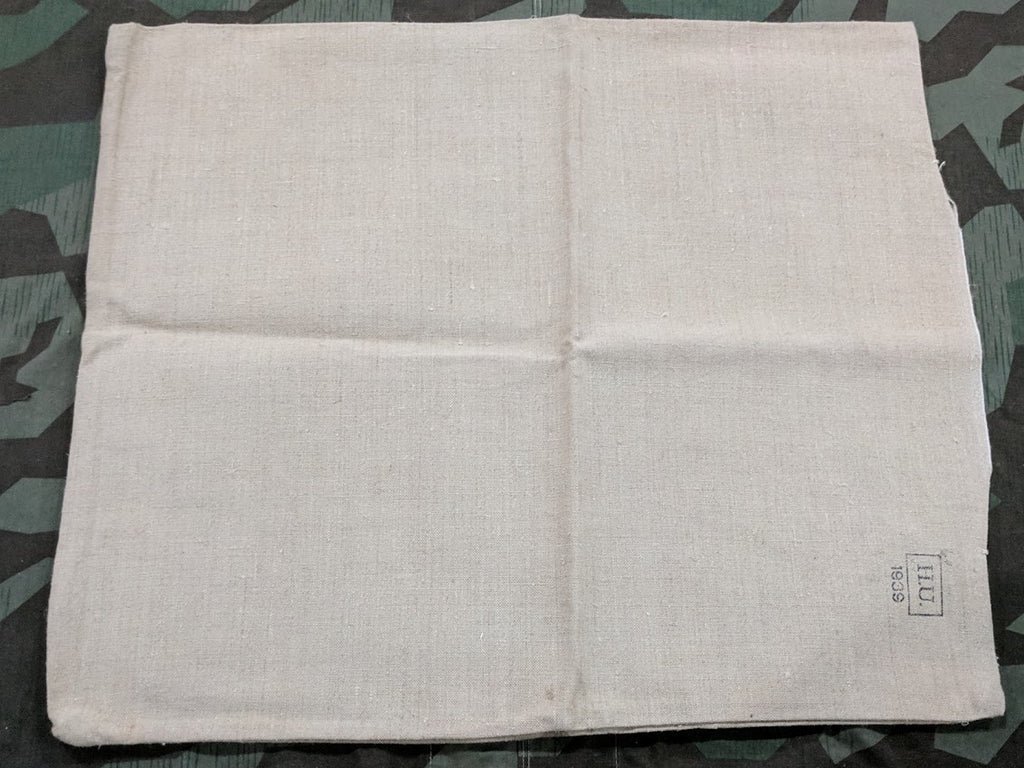 German Straw Pillow 1939 — image 3