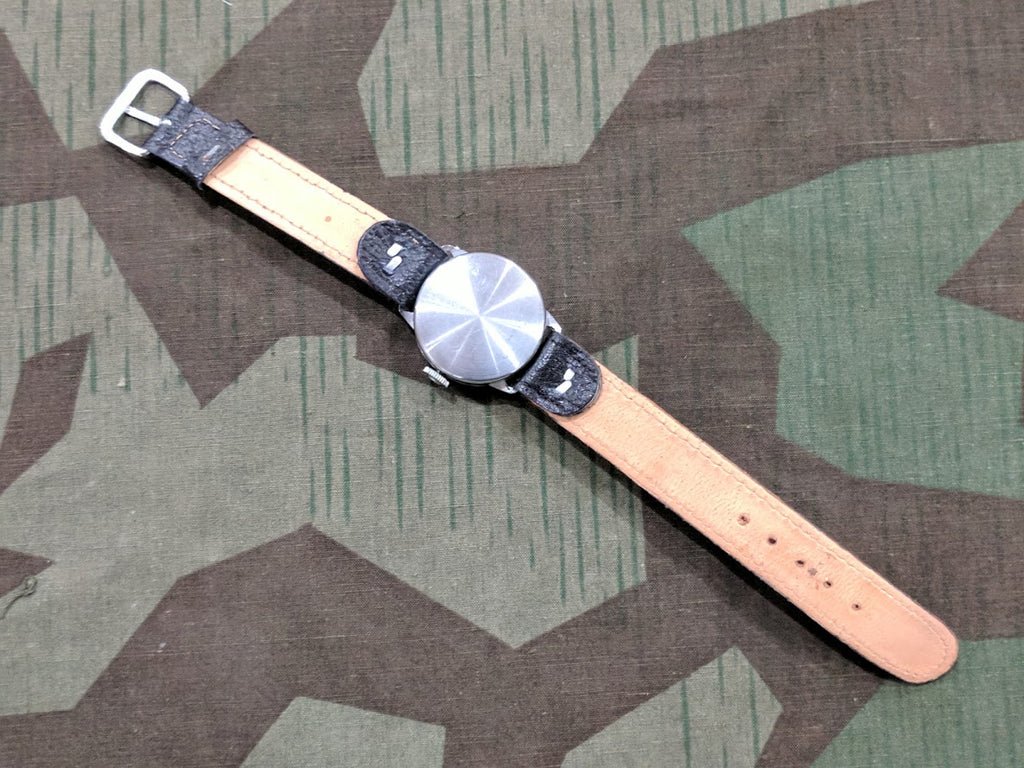 Original Thiel Wristwatch Black Face Second Dial — image 3