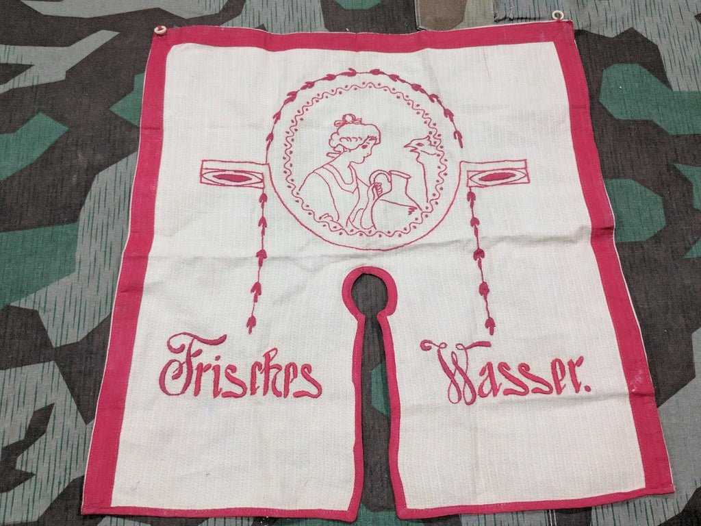 Frisches Wasser Water Jug Cover - Red — image 2