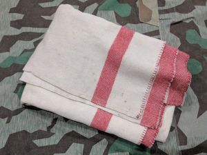 German Army Blanket - Three Red Stripe