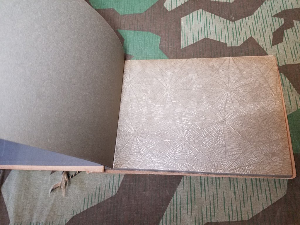 Empty Photo Album — image 2