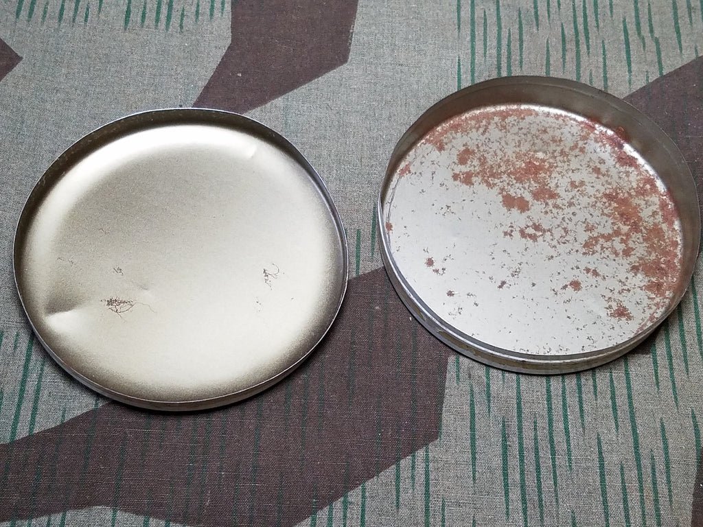 Original 1930's Scho-Ka-Kola Tin — image 3