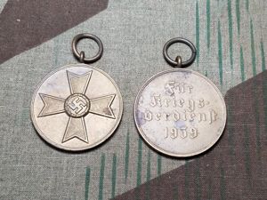 Für Kriegsverdienst 1939 Medal