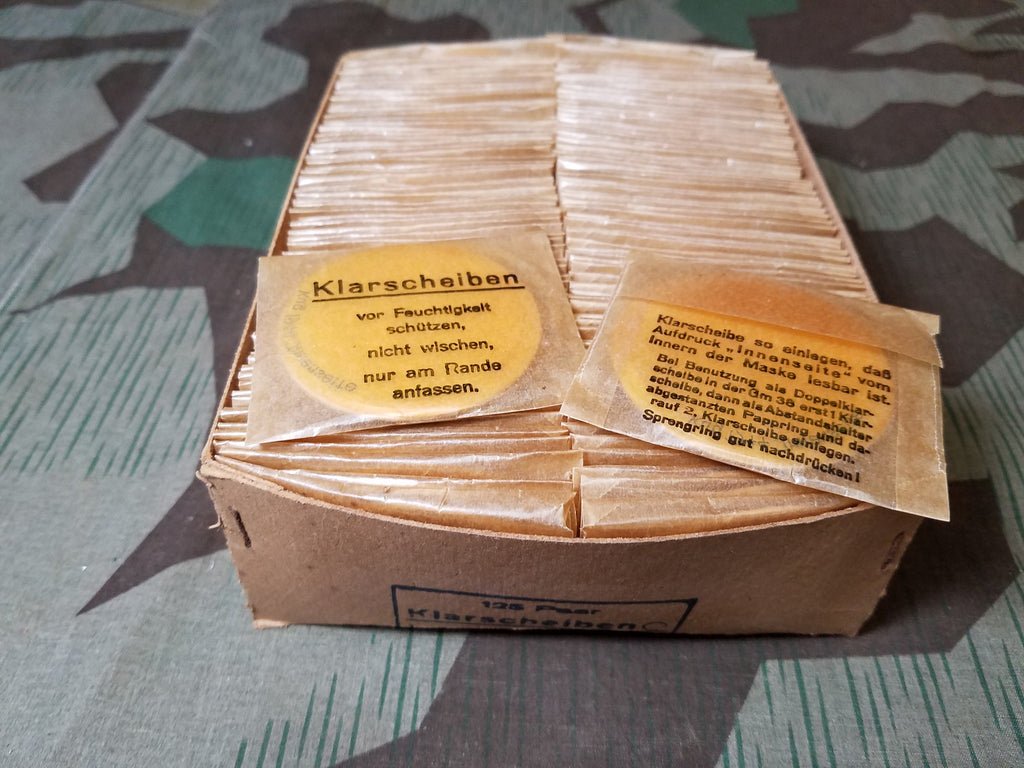 Original Gas Mask Spare Lenses 1944 — image 2