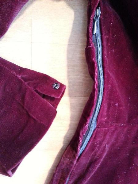 German Dark Red Velvet Dress with Lace Collar(B-44' W-36' H-47') — image 4