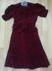 German Red Velvet Peplum Dress(B-36' W-26'-28' H- 34 1/2')