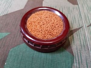 Period Famos Finger/Stamp Bakelite Moistening Pad