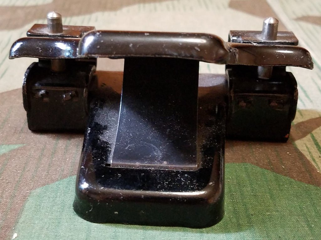Soennecken 232 D.R.P. Hole Punch — image 3