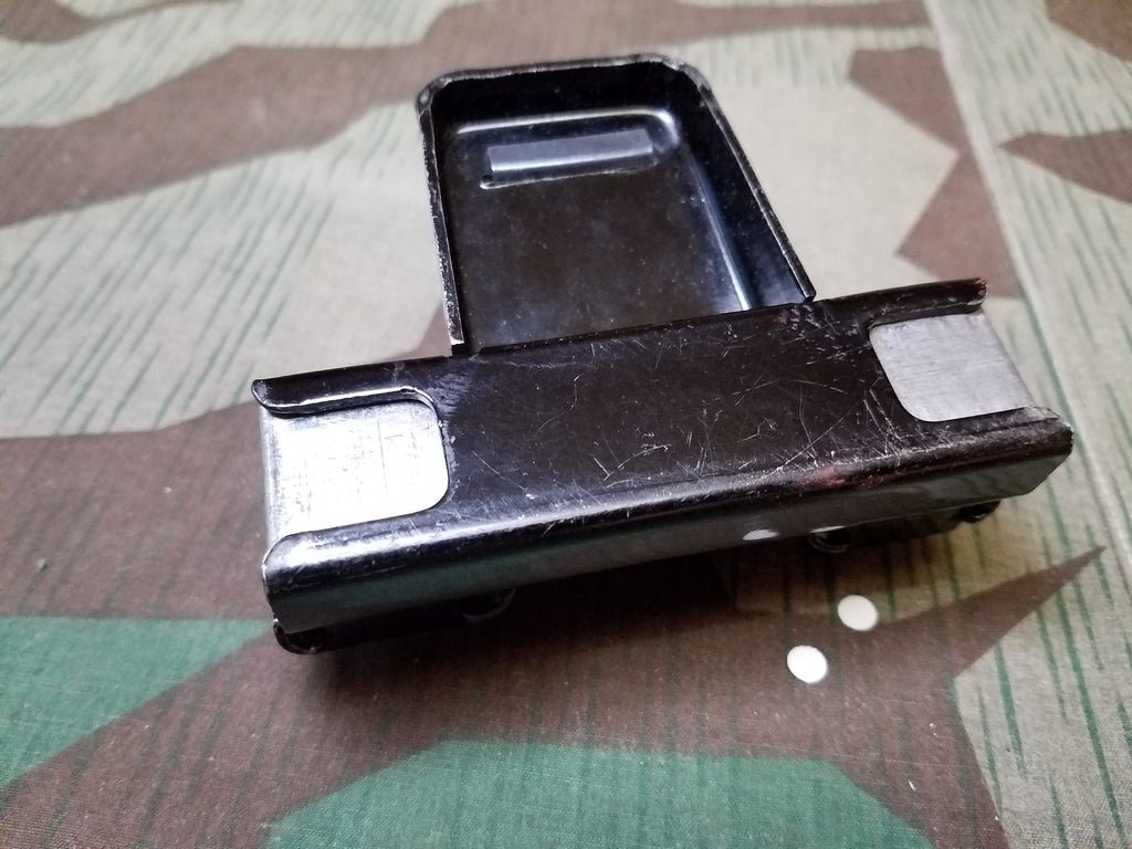 Soennecken 232 D.R.P. Hole Punch — image 4