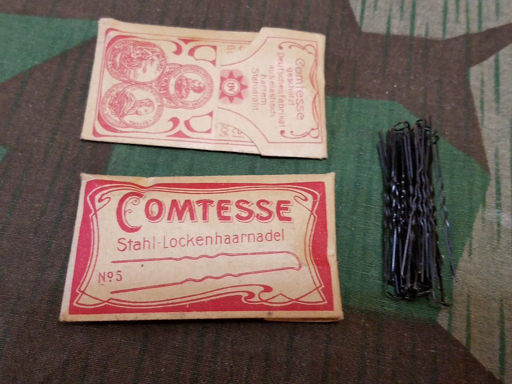 German Hair Pins in Packaging — image 2