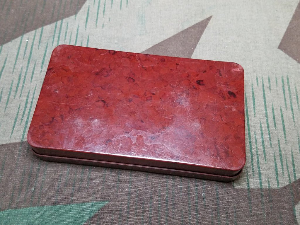 Bakelite Container For 25 Cigarettes — image 3