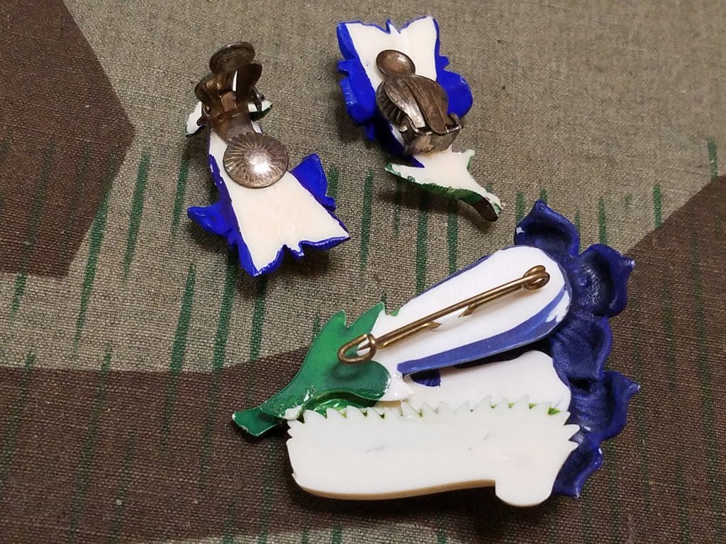 Oberammergau Enzian Flower Pin and Earring Set (Signals/Gebirgs Kaserne) — image 3