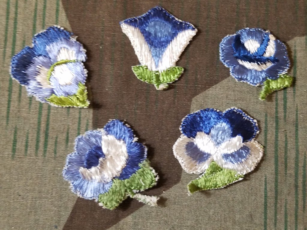 German Embroidered Flowers (Set of 10) — image 2