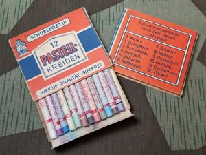 Original Box of Pastell-Kreiden Crayons