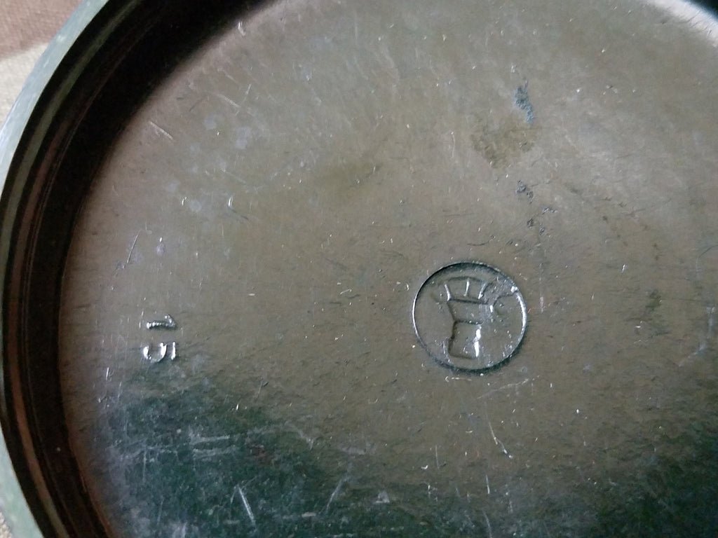 Green Bakelite Container — image 4