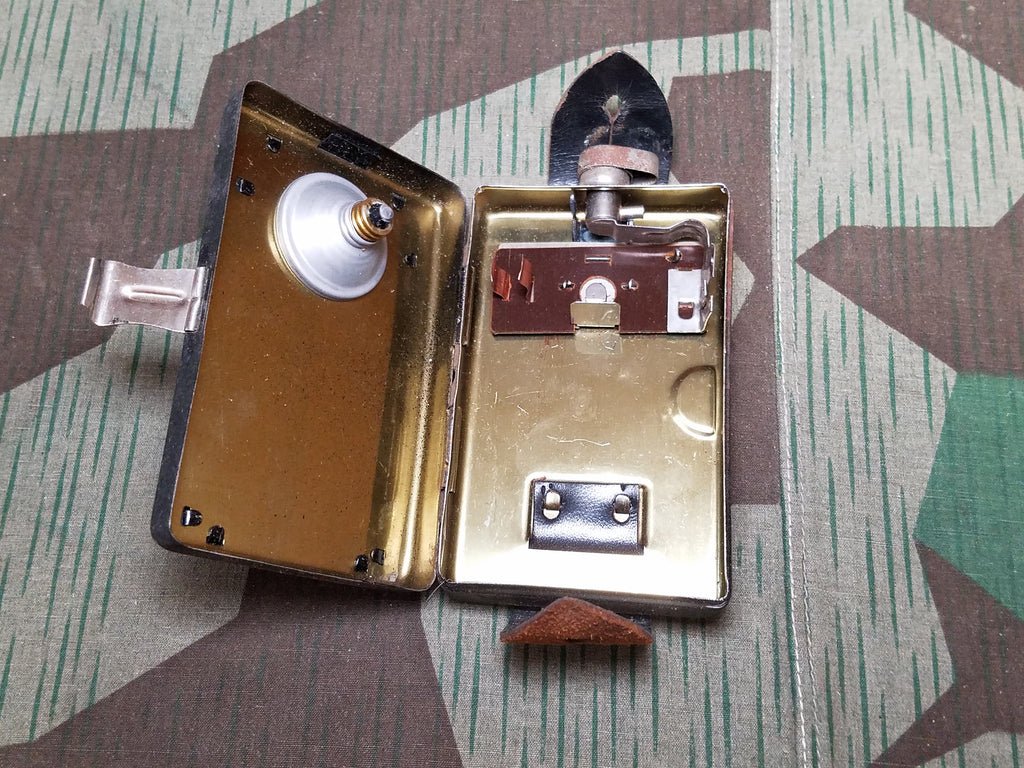 German Neuner Flashlight — image 4