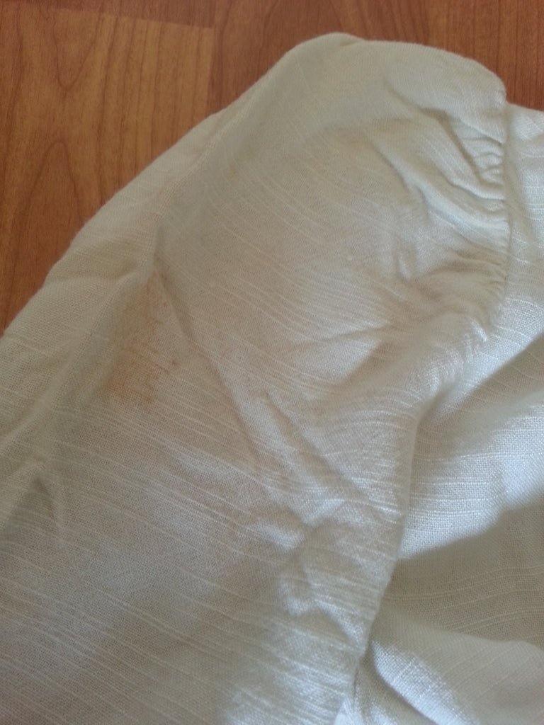 German White Dress with Blue Needlework & Peplum PocketsB-34' W-26' H-37' — image 10