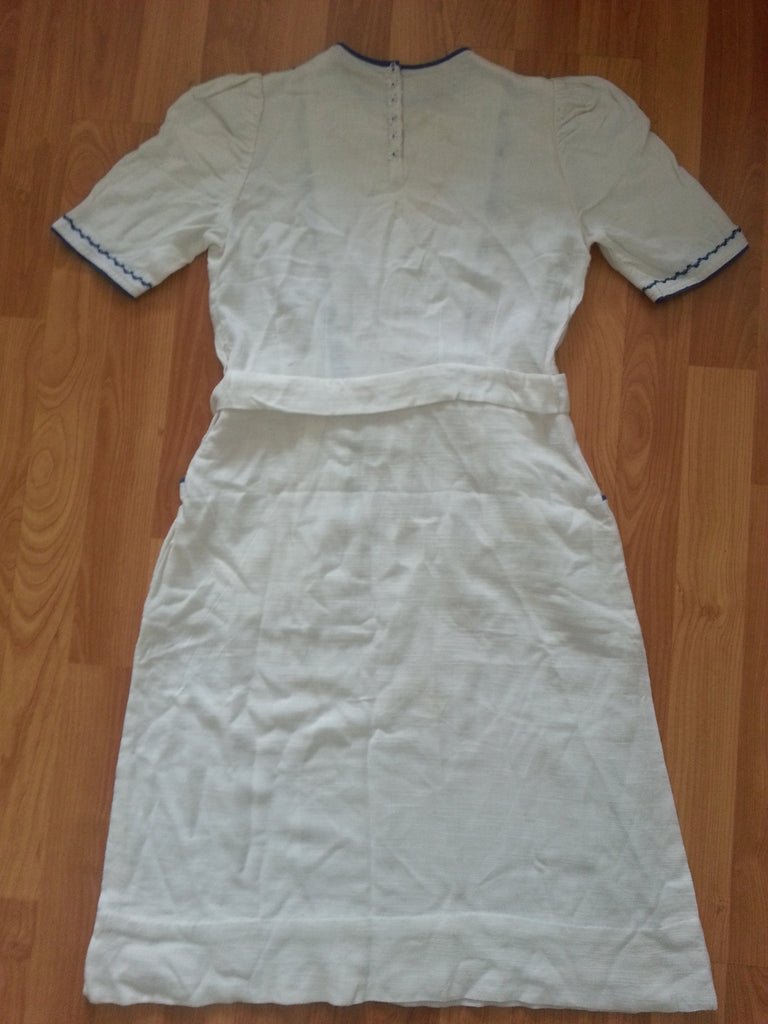 German White Dress with Blue Needlework & Peplum PocketsB-34' W-26' H-37' — image 6