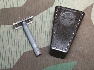 Razor in Golf Bakelite Case