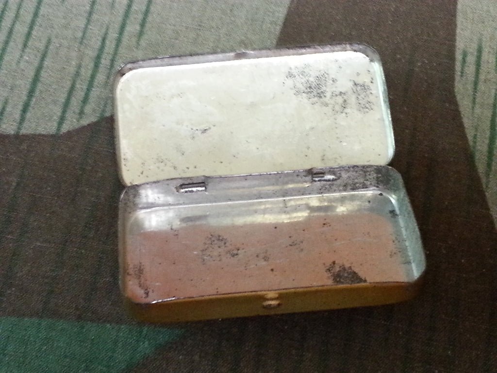 Original Sola Safety Pin Tin — image 3